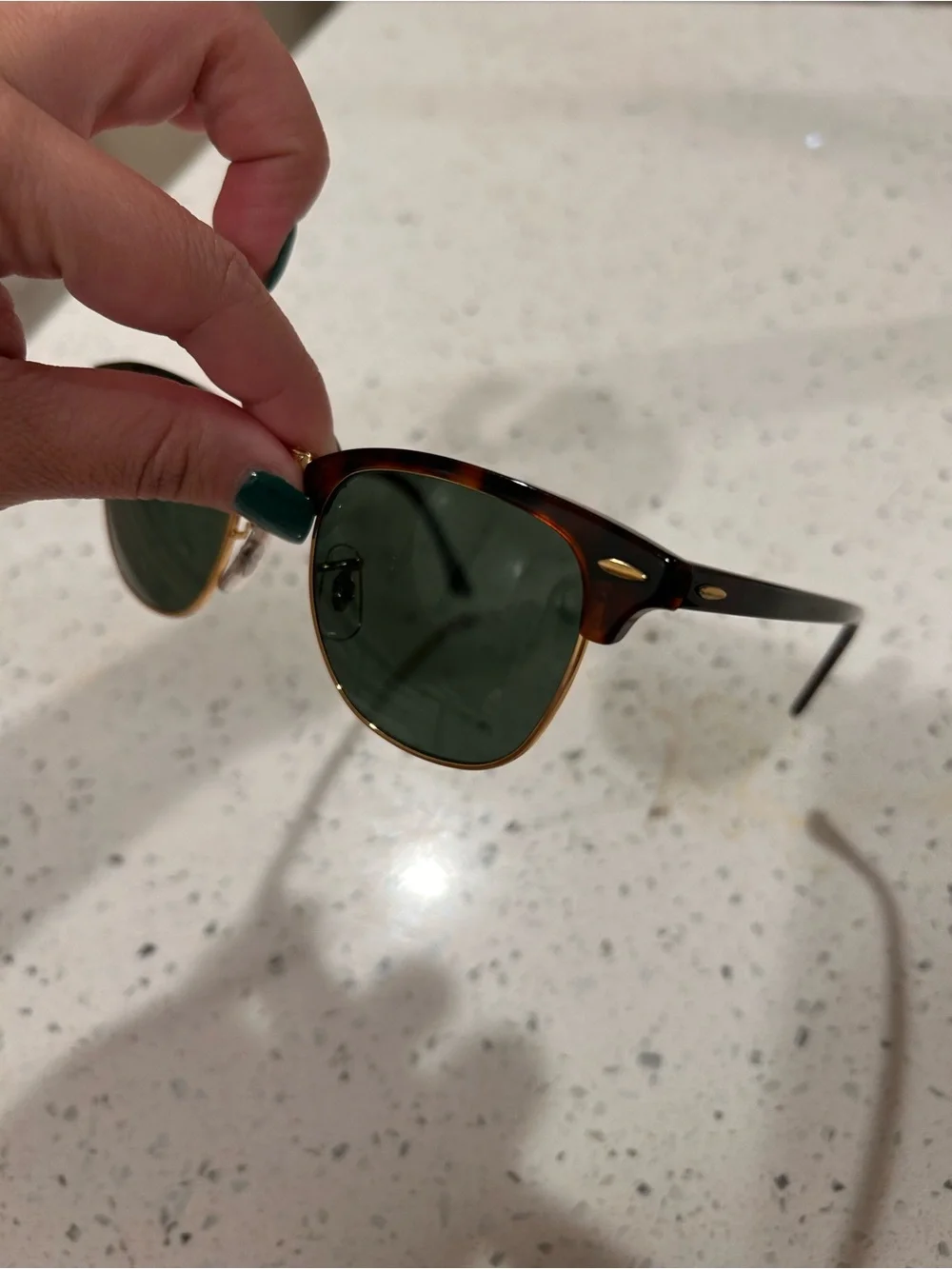 Ray-Ban Clubmaster Sunglasses in Tortoiseshell and Gold with cleaning cloth & ca